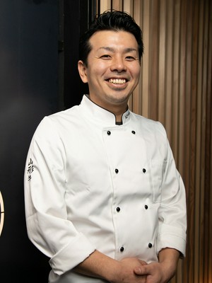 小松崎　隼人		 氏