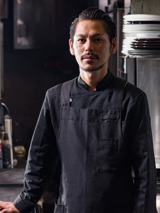 仲山　瑠河 氏