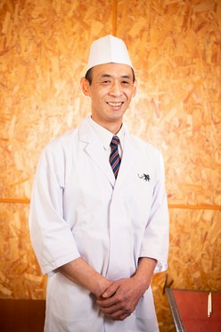 吉田　泰治 氏