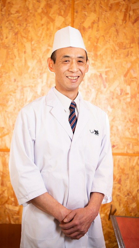 吉田　泰治 氏