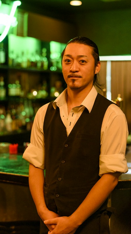 小林　由則 氏
