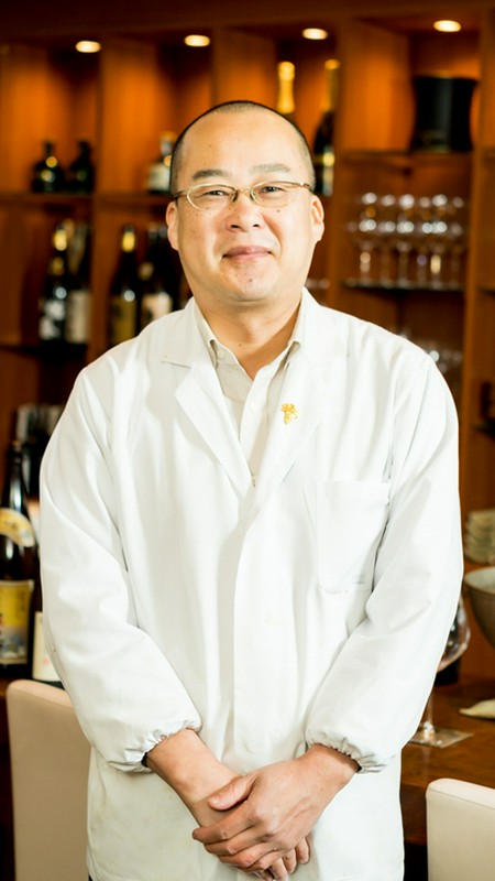 成田　純司 氏