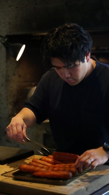 山口　雄平 氏