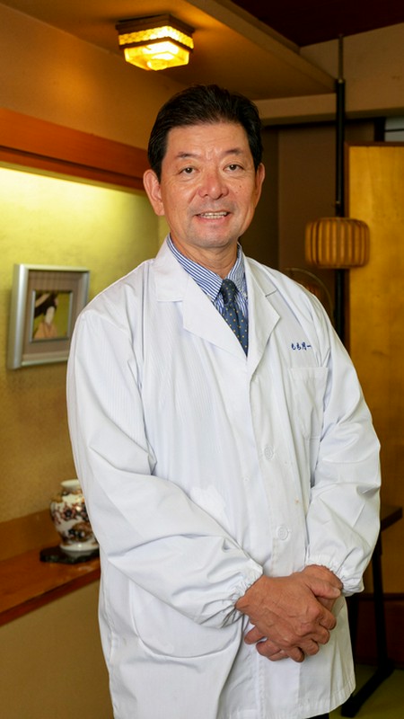 店主　望月　秀樹 氏