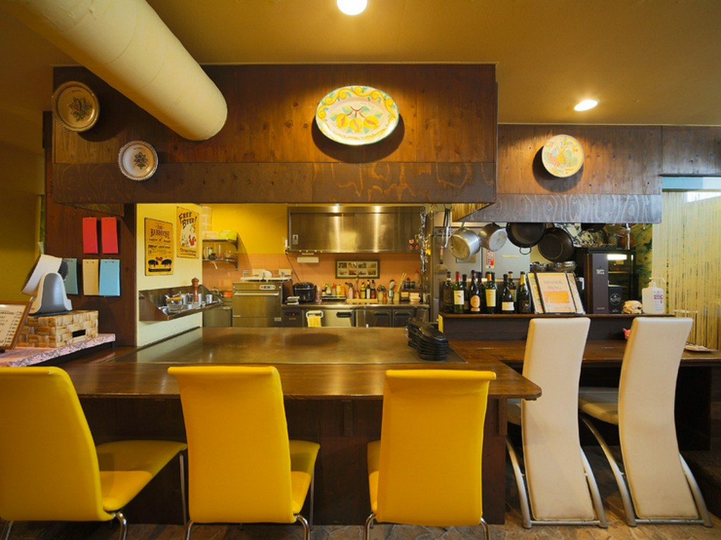 鉄板食堂 バレーナ