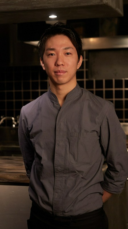 上笹　俊 氏