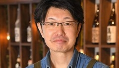 伊藤　哲治 氏