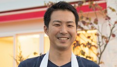 草野　晋輔 氏