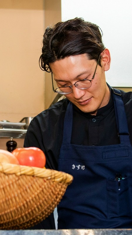 中岡　義智 氏