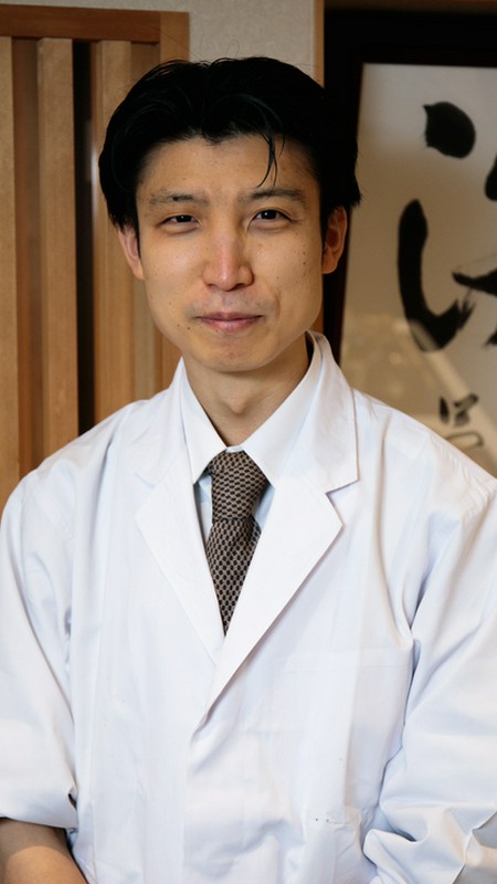 小澤　友博 氏