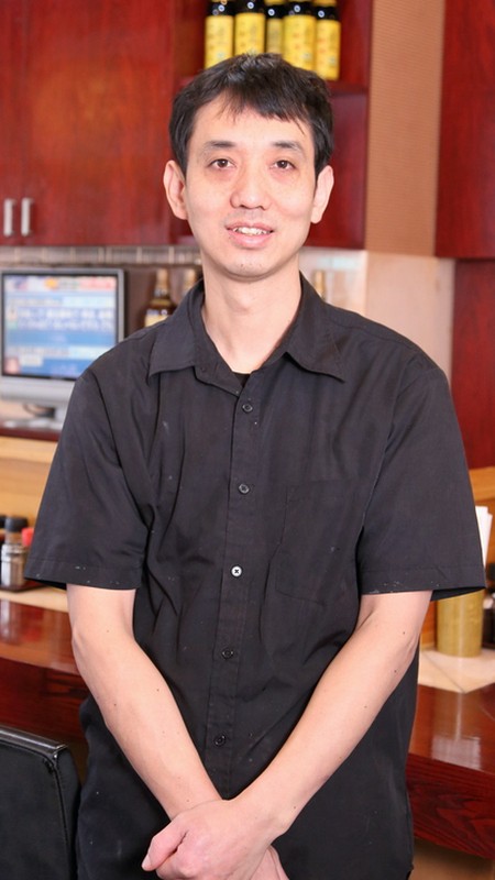 王　書端 氏