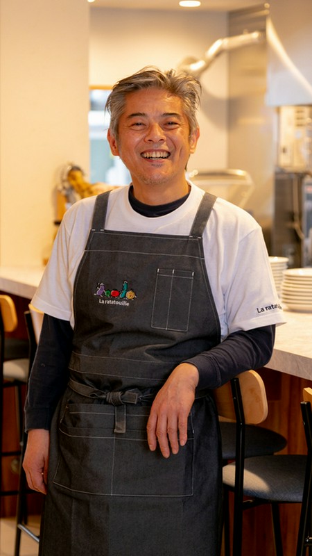 清水　賢 氏