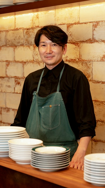 佐倉　寛之 氏