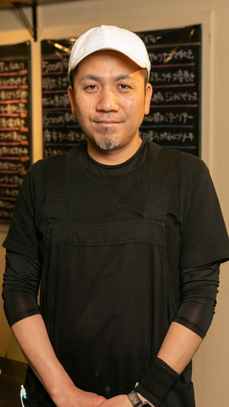 宇座　義人 氏