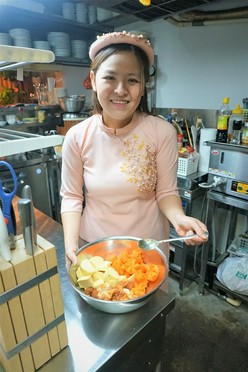 チャン　ティ　ビッチ　チャム 氏