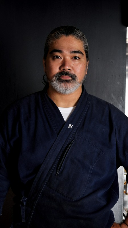 玉城　純 氏