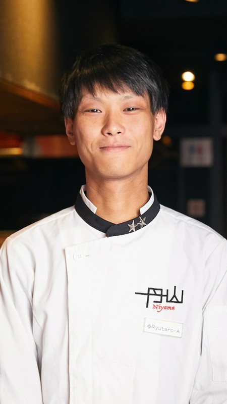 安地　龍太朗 氏
