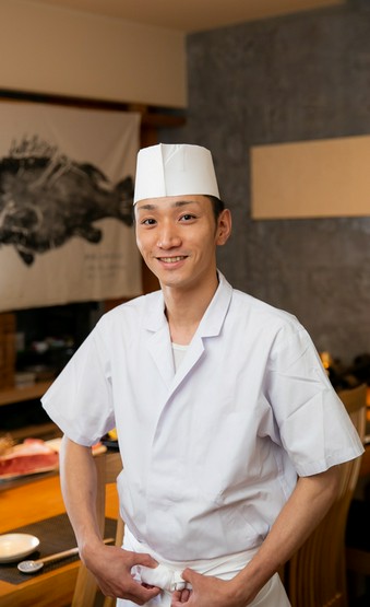 雲丹と海老の専門店 魚漁魚 西中洲 西中洲 春吉 海鮮料理 の料理人 山下 雄智 氏 ヒトサラ