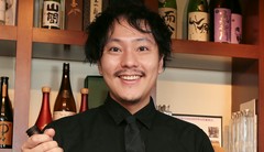 大庭　敏幸 氏