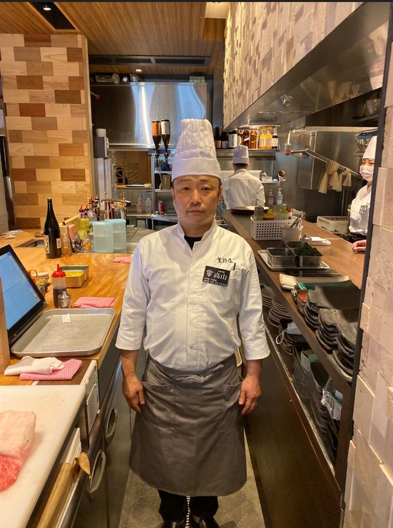 やきにく萬野 本店 天王寺 阿倍野 焼肉 店長 高山 景敏 氏 ヒトサラ