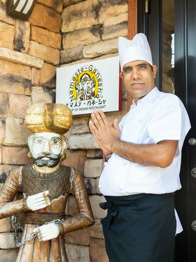 サンブ・デヤール 氏