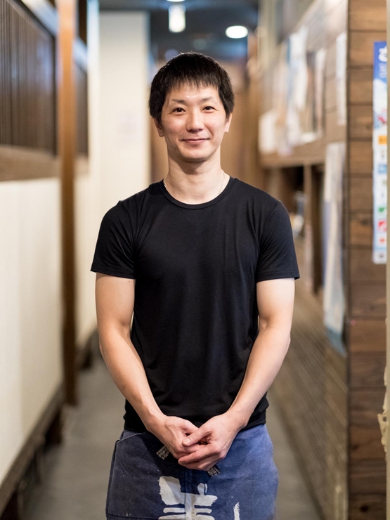 西崎　淳 氏