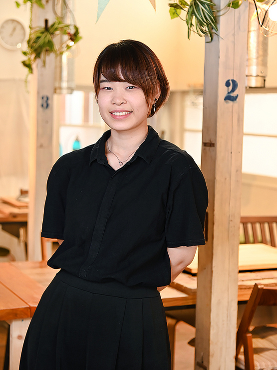 阿世知　茉菜 氏