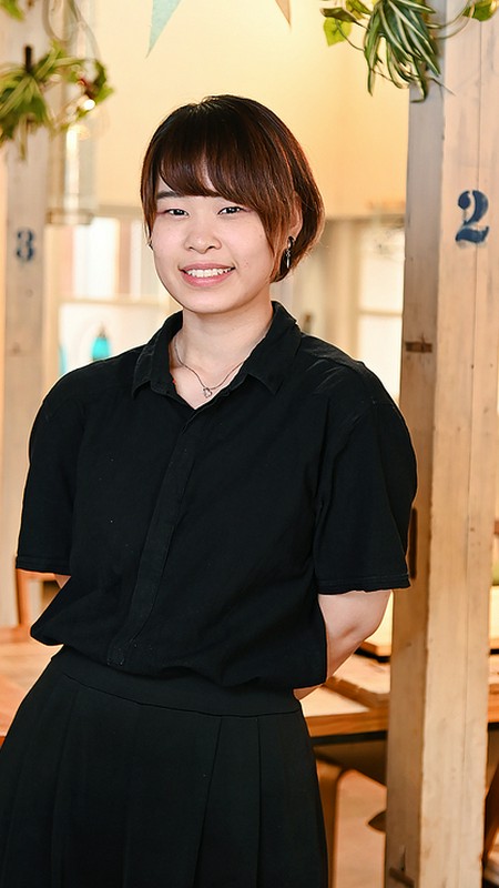 阿世知　茉菜 氏