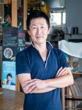 岩本　たかし 氏