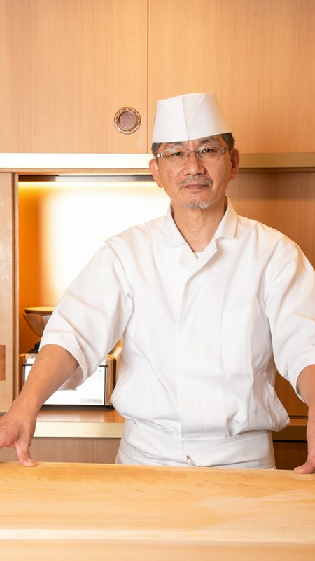 秀島　勝典 氏