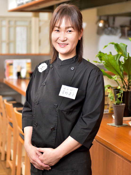 すみれ 伊予和気店 松山市その他 お好み焼き もんじゃ 料理人 芳野 直子 氏 ヒトサラ