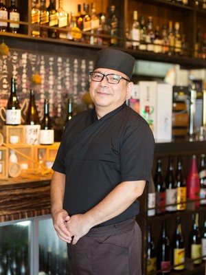 仲村渠　春彦 氏