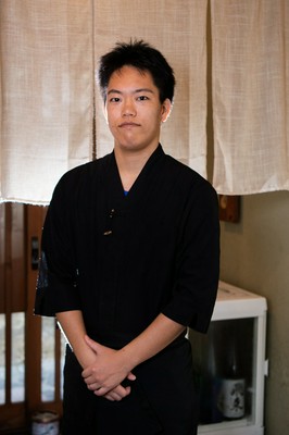 石原　拓弥 氏