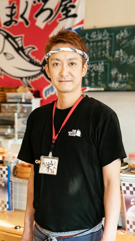 宮地　栄成 氏