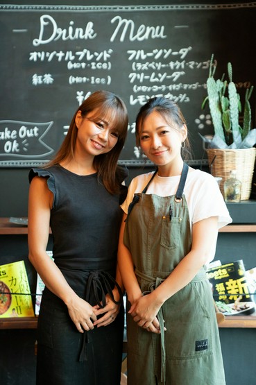 カフェ イツツ 三田 カレー の料理人 岡本 絵里 氏 ヒトサラ