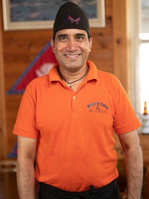 モハン　プラサド 氏