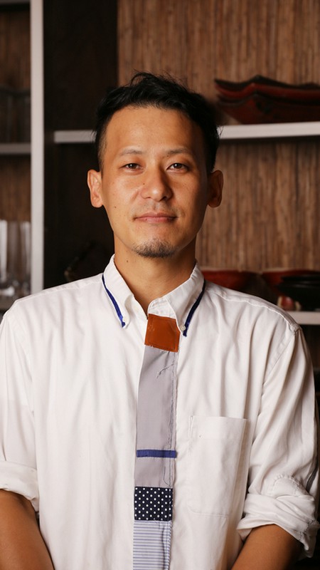 角田　佳貴 氏