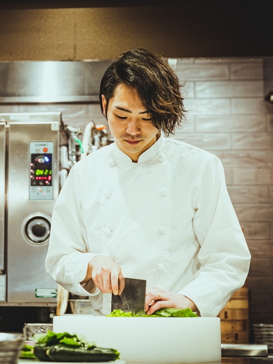 金子　優貴 氏