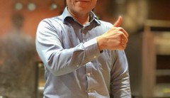 西田　陽亮 氏