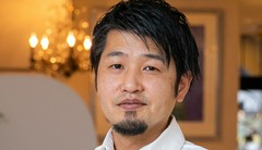 上揚　圭 氏