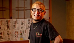 三好　奨 氏