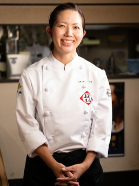 脇谷　奈美絵 氏