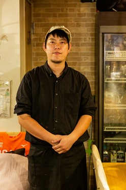 横田　良次	 氏