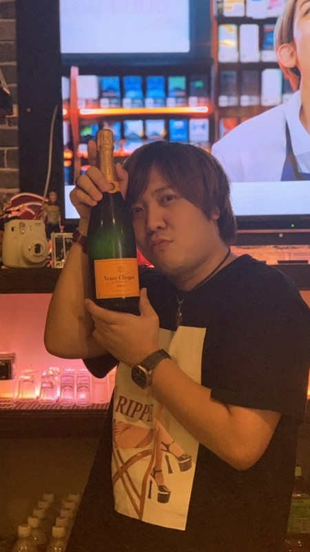 伊覇勇作 氏