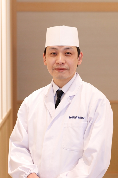 安食　智史 氏