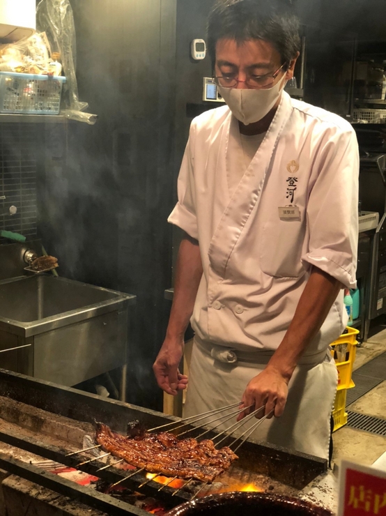 須賀原　弘嗣 氏