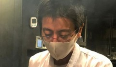 須賀原　弘嗣 氏