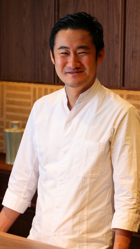 林　亮治			 氏