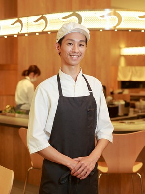 永冨　佳 氏