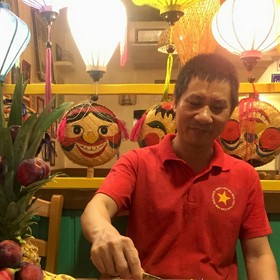 ブー チョン トム 氏